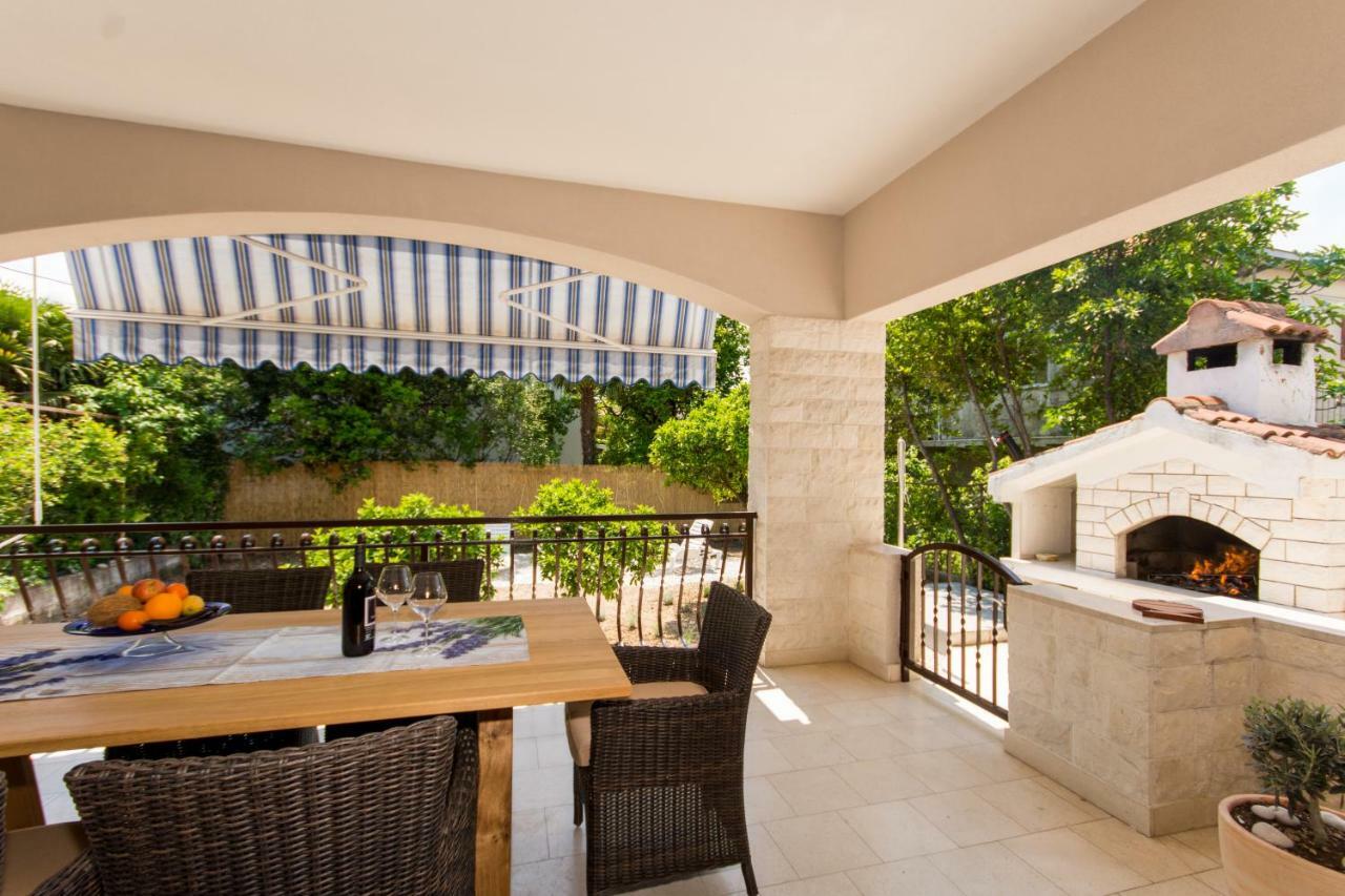 טרוגיר Holiday Home Ruzmarin מראה חיצוני תמונה