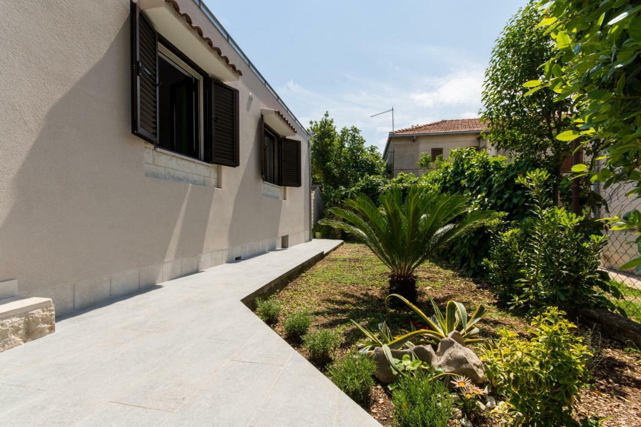 טרוגיר Holiday Home Ruzmarin מראה חיצוני תמונה